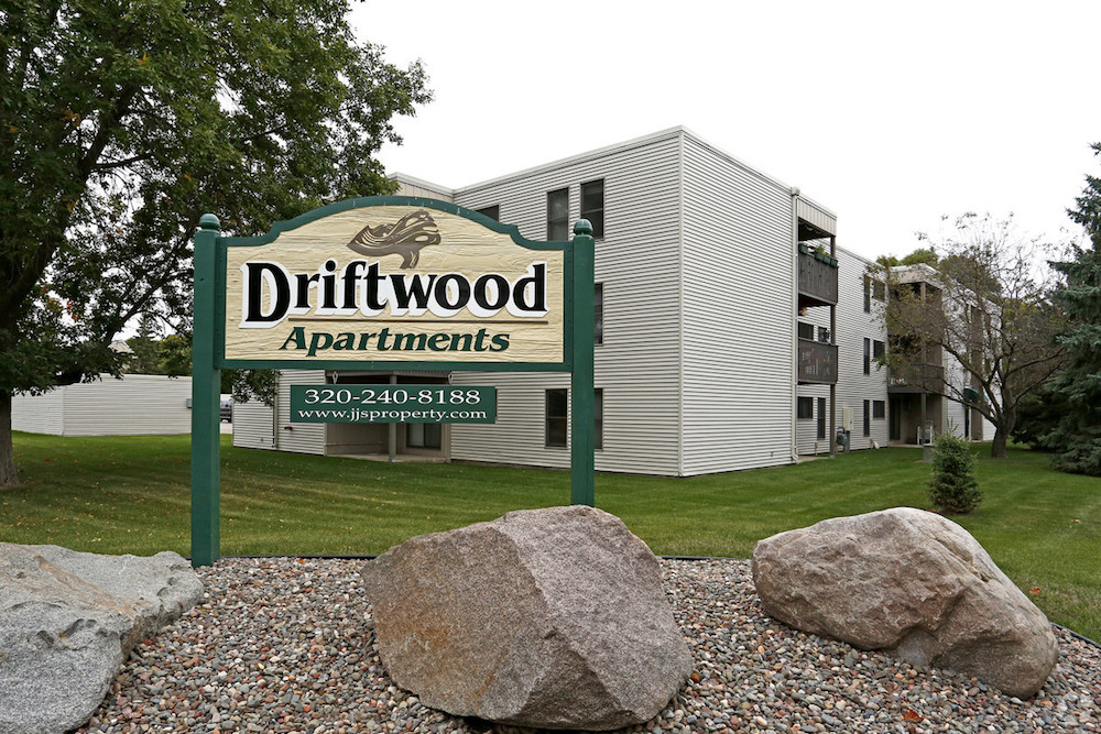 Driftwood APARTMENTS