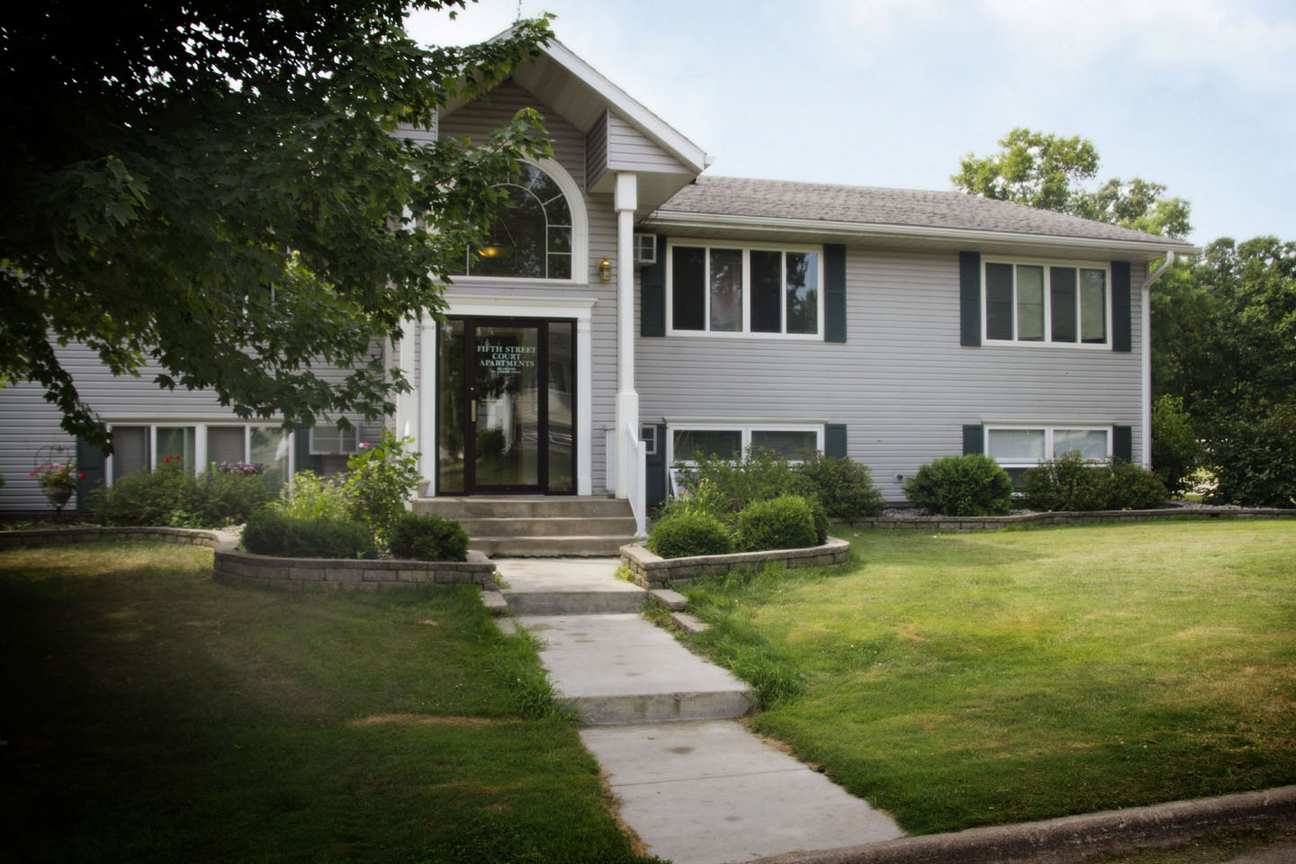 Milaca Apartments
